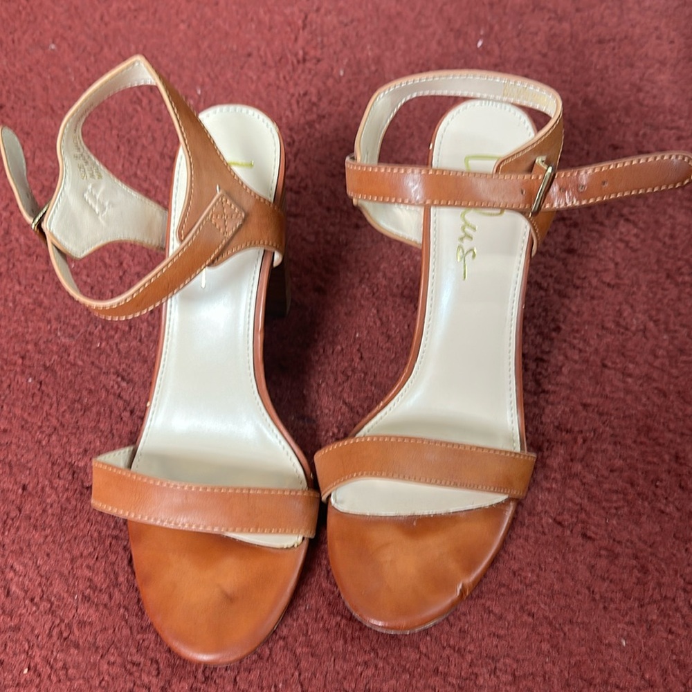Lulus brown heels